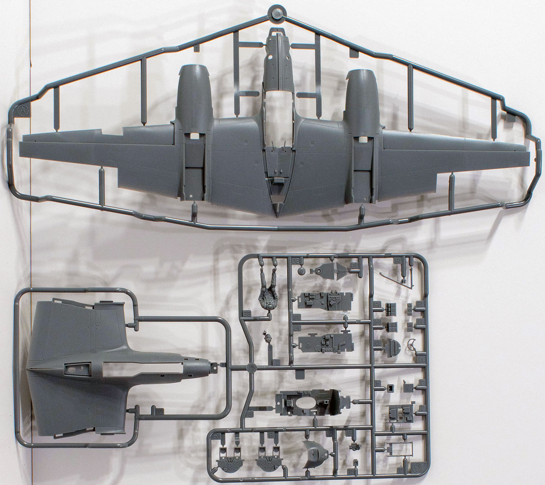 Tamiya 61120 1/48 P-38G/H Lightning Parts Image 01