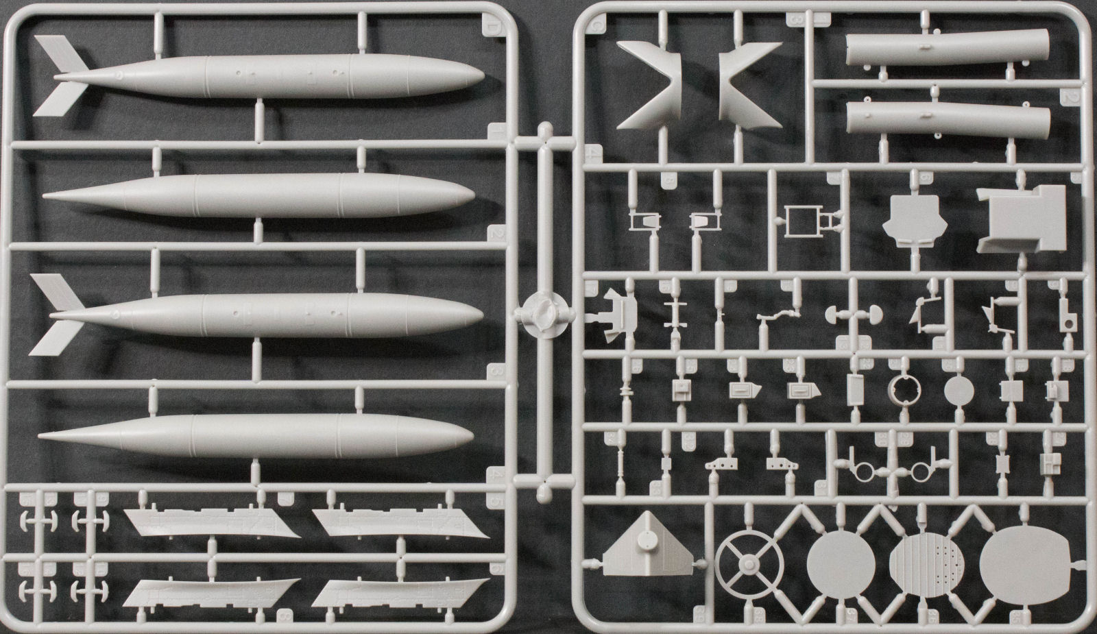 Trumpeter 2201 1/48 RF-84F Thunderstreak First Look Image 04