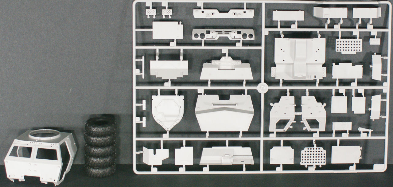 Trumpeter 01009 1/35 M1078 LMTV Armored Cab First Look Image 01