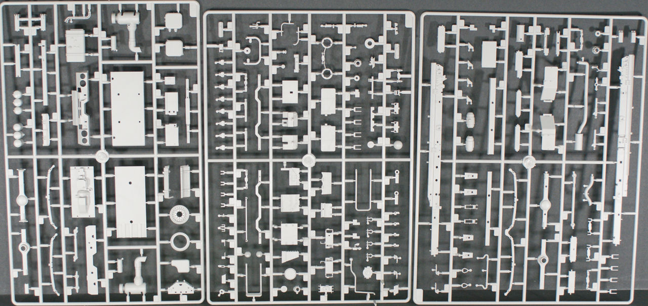 Trumpeter 01009 1/35 M1078 LMTV Armored Cab First Look Image 03