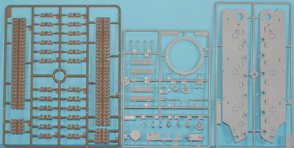 Trumpeter 01565 1/35 Soviet KV-8 Heavy Tank First Look Image 04