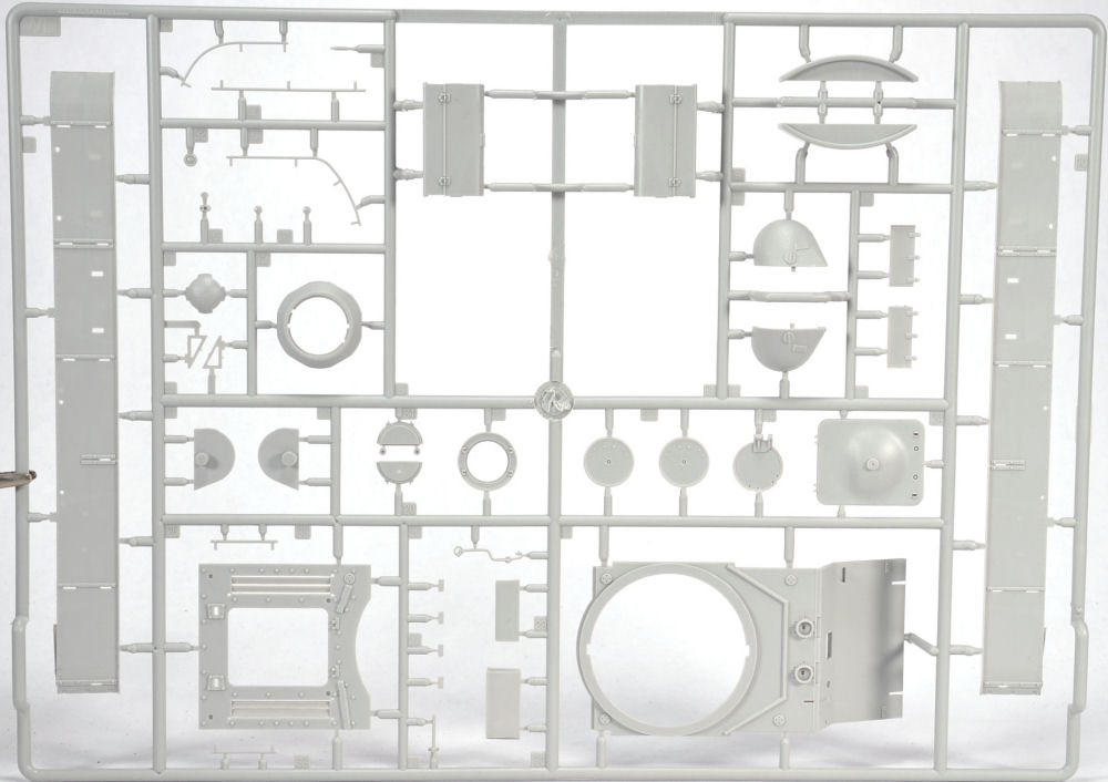 Trumpeter 01569 1/35 Soviet KV-85 Heavy Tank Parts Image 02