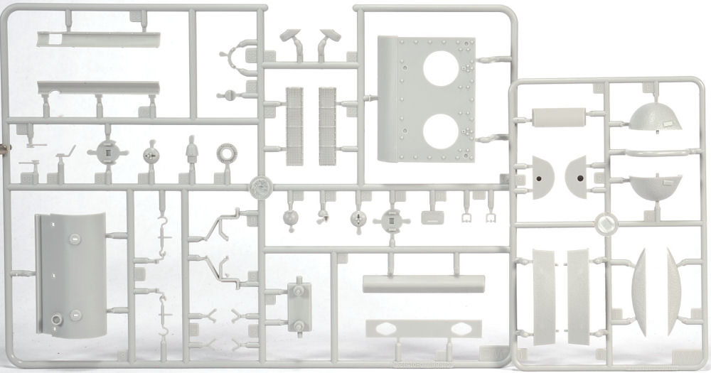 Trumpeter 01569 1/35 Soviet KV-85 Heavy Tank Parts Image 04