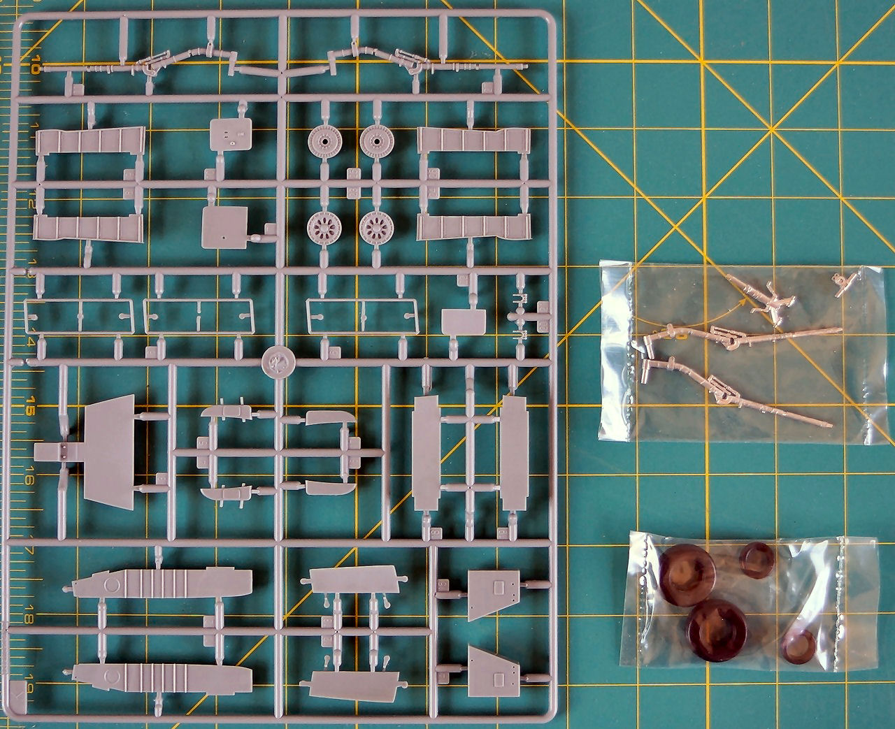 Trumpeter 02821 1/48 HU-16A Albatross Parts Image 06