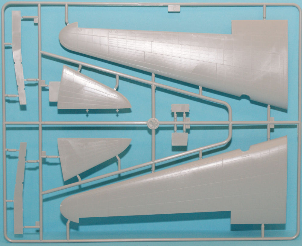 Trumpeter 2828 1/48 C-47A Skytrain First Look Image 04
