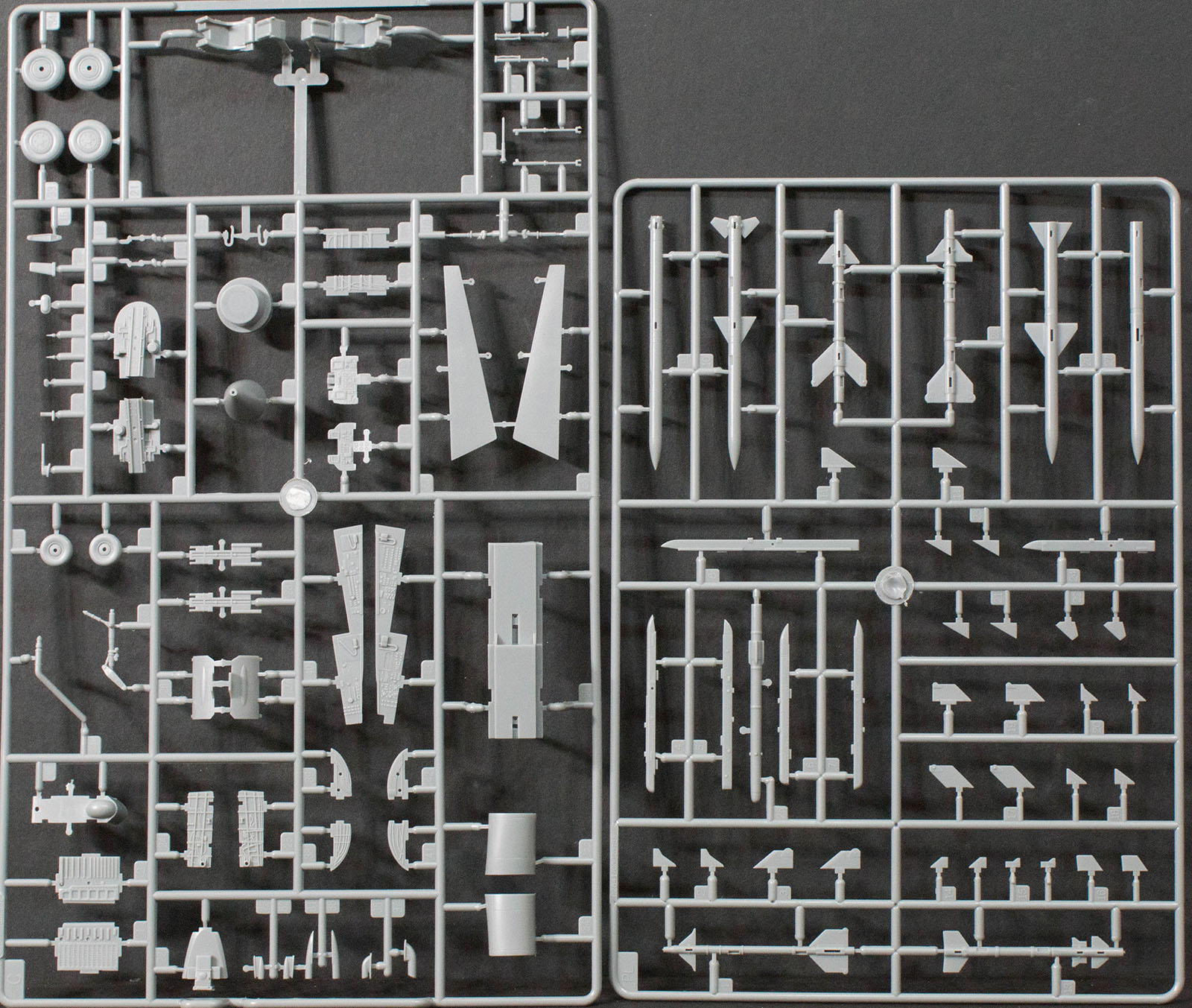 Trumpeter 02879 1/48 JL-9 Plateau Eagle First Look Image 02