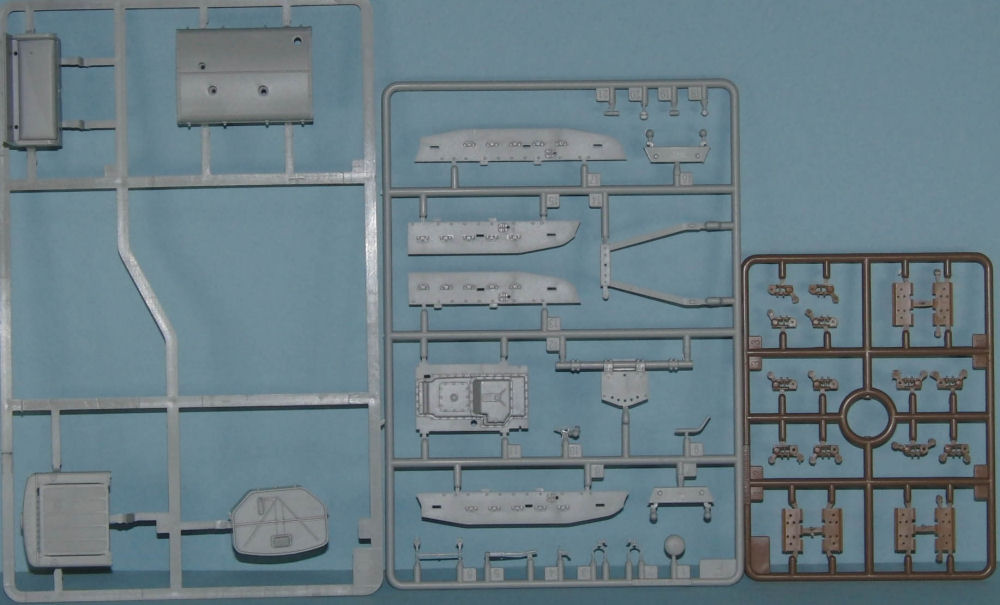 Trumpeter 05538 1/35 ChTZ S-65 Tractor Parts Image 03