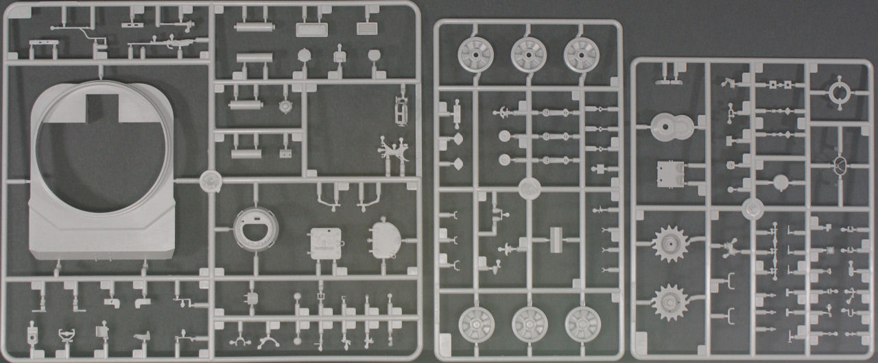 Trumpeter 05543 1/35 Soviet 2S3 152mm Self-Propelled Howitzer - Early Version Parts Image 03