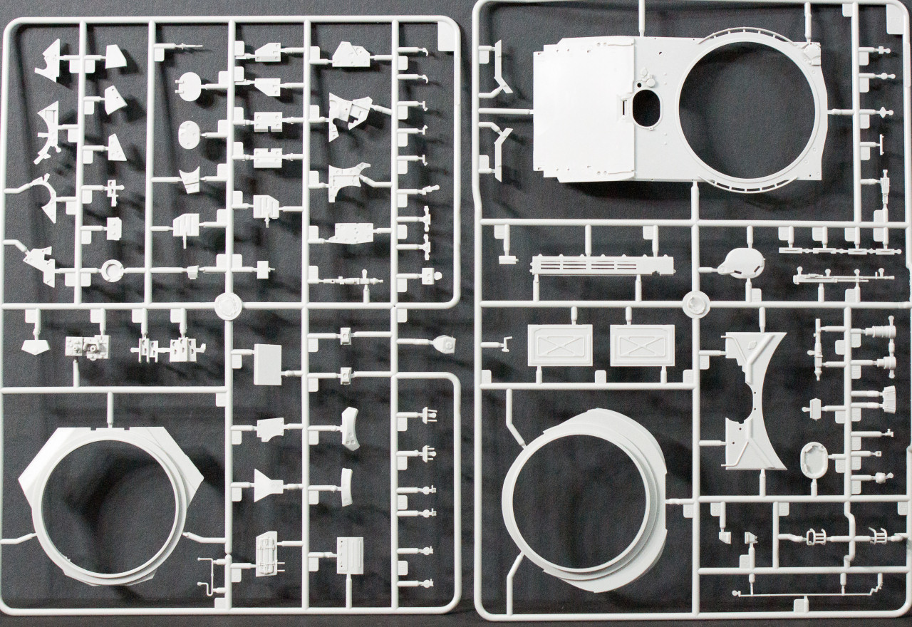 Trumpeter 05562 1/35 T-90A MBT First Look Image 02