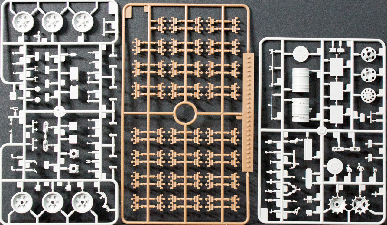 Trumpeter 05562 1/35 T-90A MBT First Look Image 05