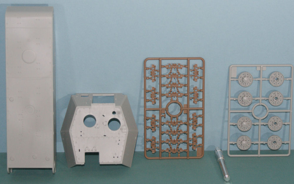 Trumpeter 05568 1/35 SU-152 (Late) Parts Image 01