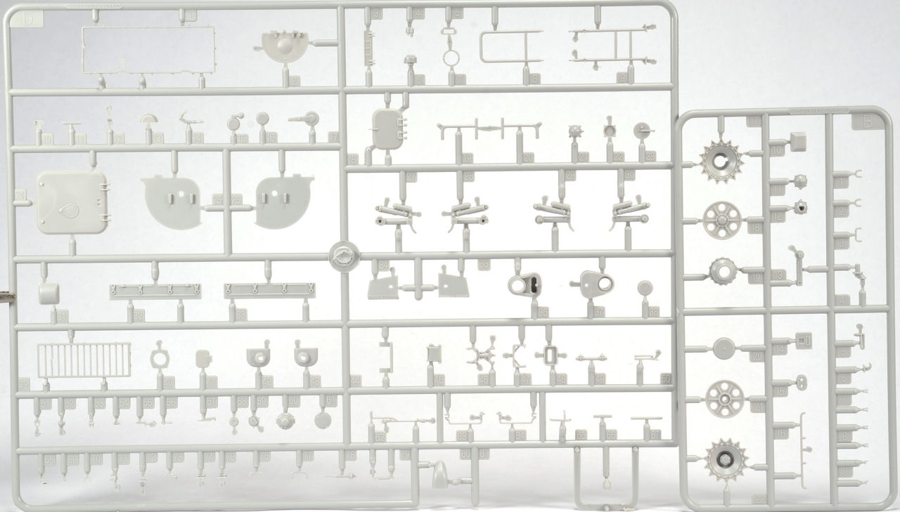Trumpeter 05571 1/35 2S1 Self Propelled Howitzer Parts Image 02