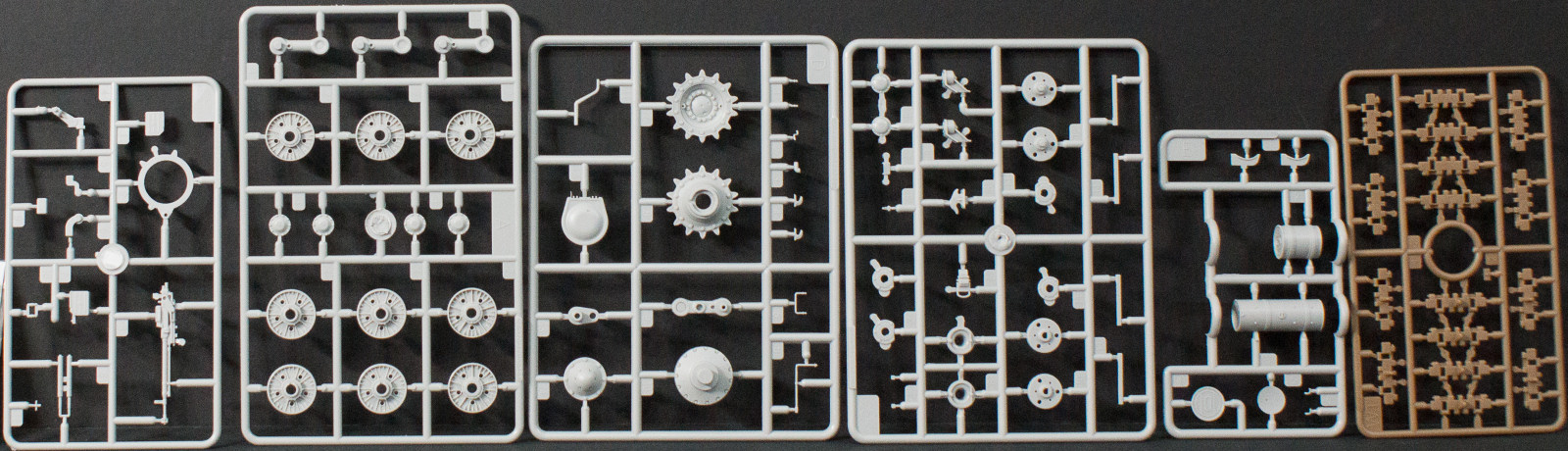 Trumpeter 05575 1/35 Object 704 SPH First Look Image 03