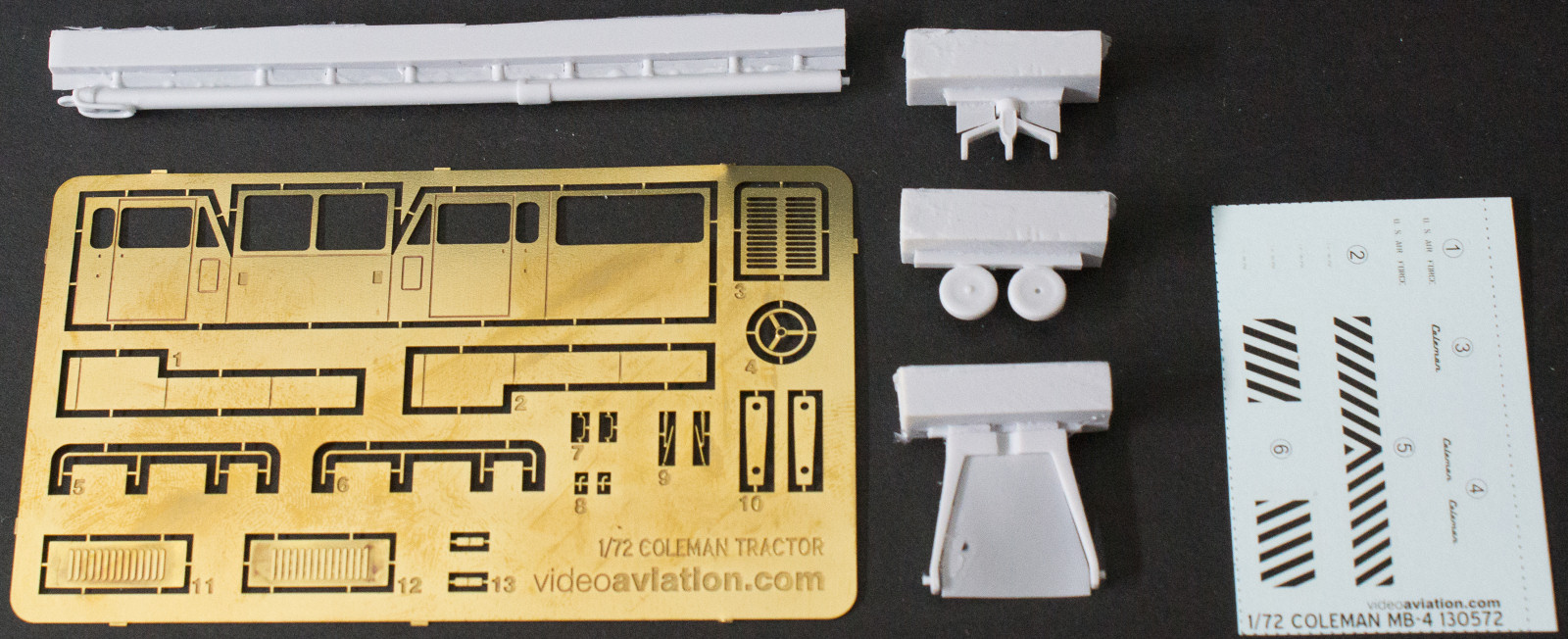 videoaviation.com 1/72 Coleman MB4 w/Towbar Image 01