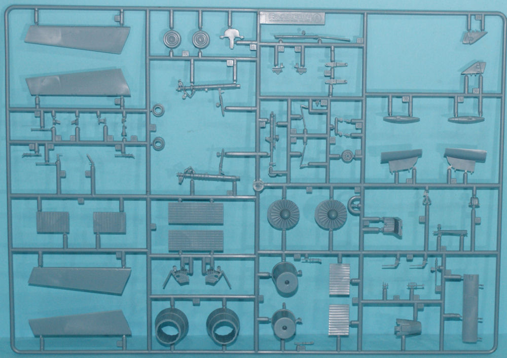 Wolfpack 14801 1/48 Su-27UB Flanker C Parts Image 02