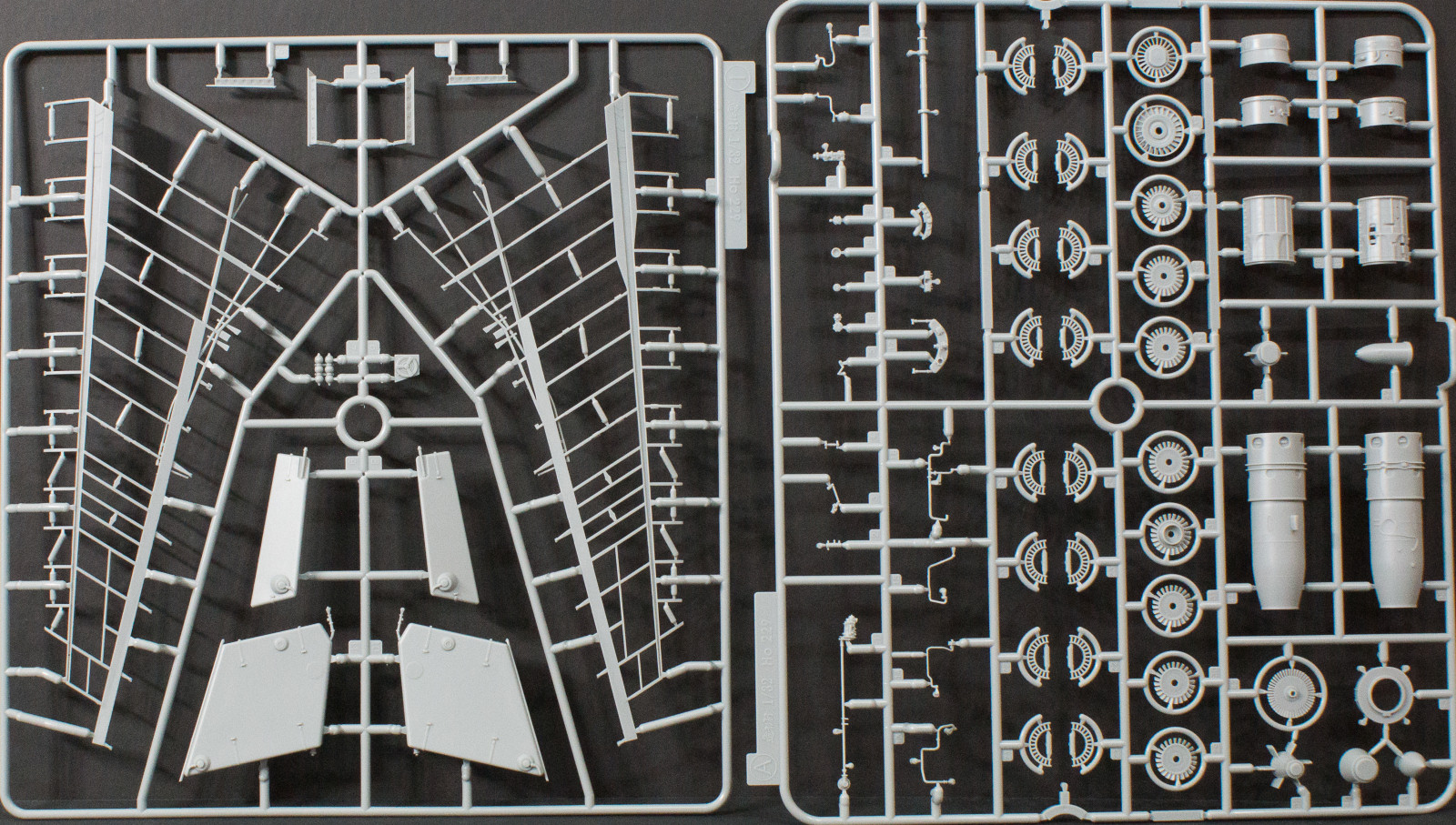 Zoukei-Mura Inc. 32008 1/32 Ho 229 Parts Image 03