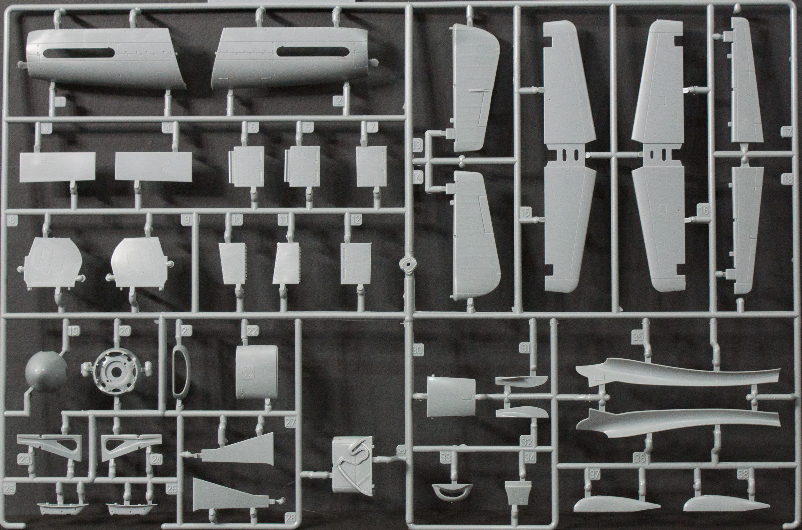 Zoukei-Mura Inc. 32009 1/32 Mustang IV (P-51D/K) Parts Image 02
