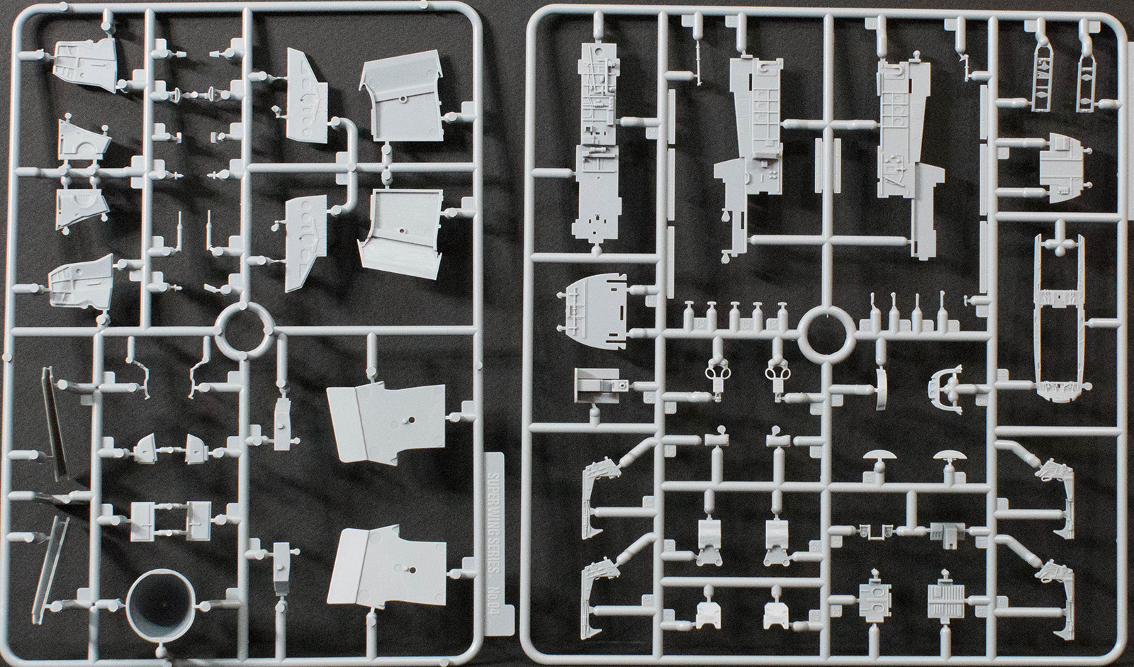 Zoukei-Mura Inc. 48004 1/48 F-4J Phantom II Parts Image 03