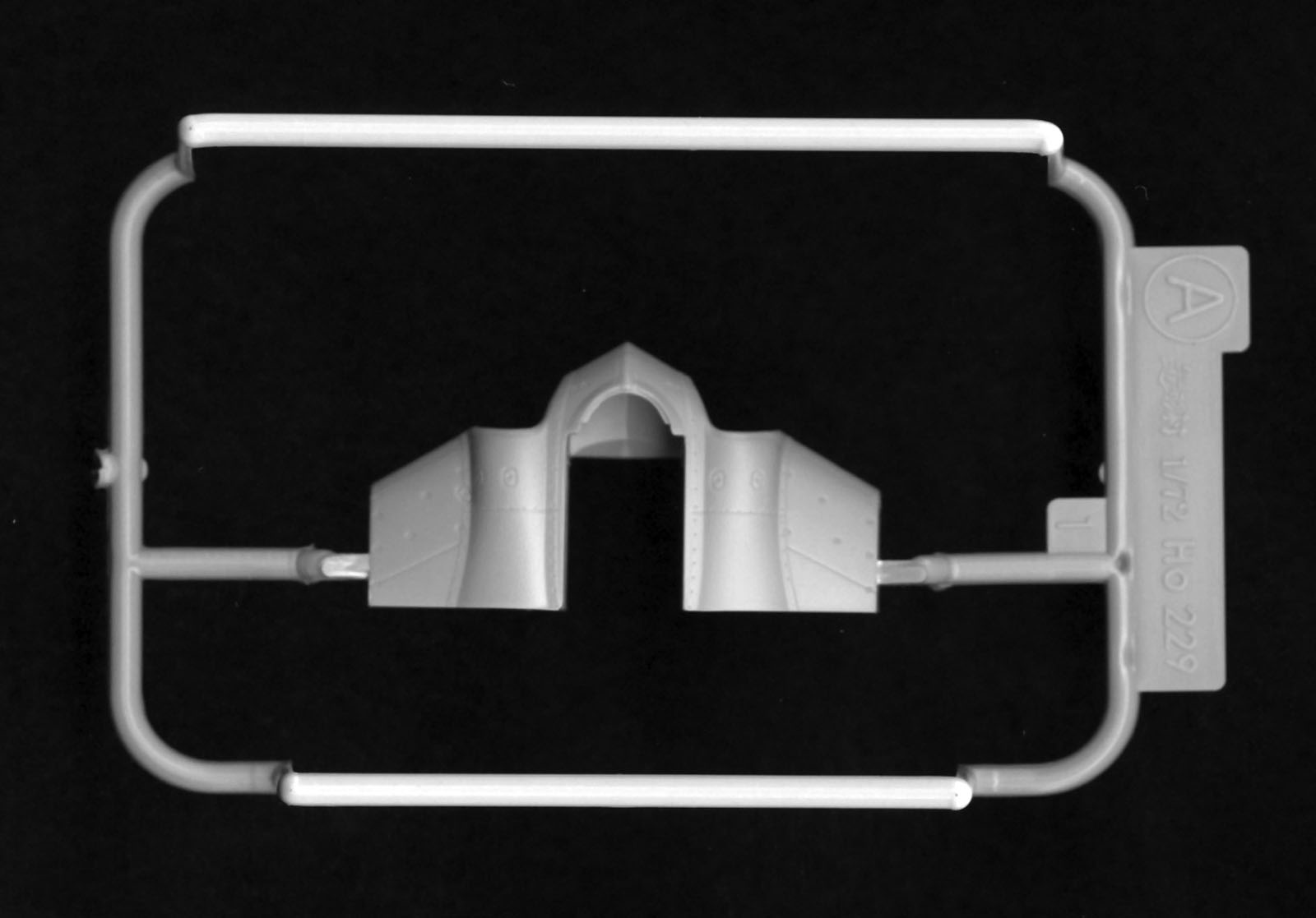 Zoukei-Mura Inc. 72001 1/72 Horten Ho 229 Parts Image 09