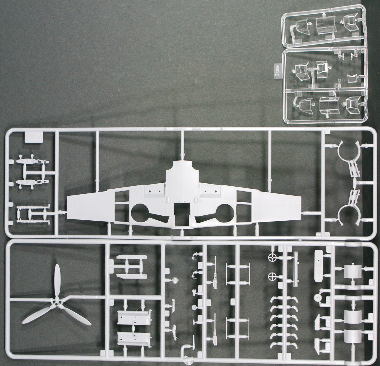 Zvezda 4806 1/48 Bf 109F-4 Kit Image 04
