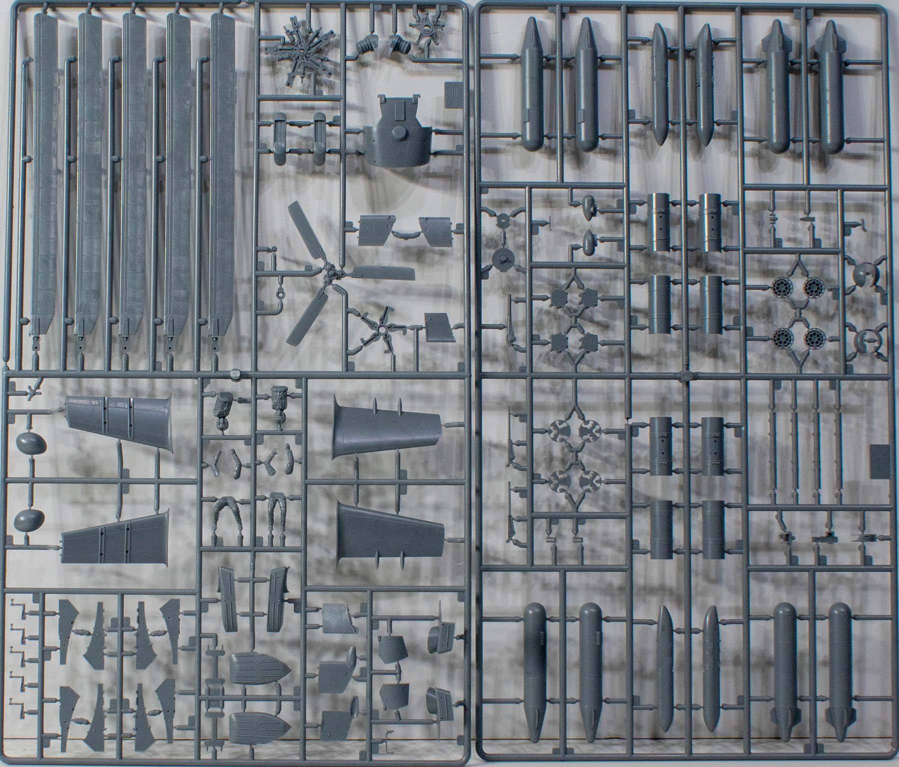 Zvezda 4823 1/48 Mi-24V/VP Hind E Kit Image 03