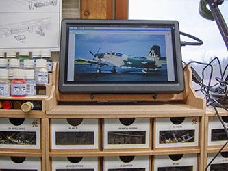 Inexpensive Compact Workbench Computer