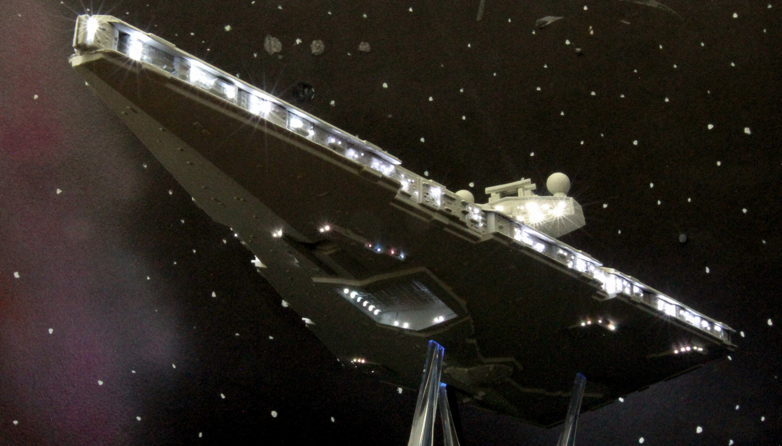 CultTVman Science Fiction 2014 - 1/4222 Star Destroyer Image A055_03