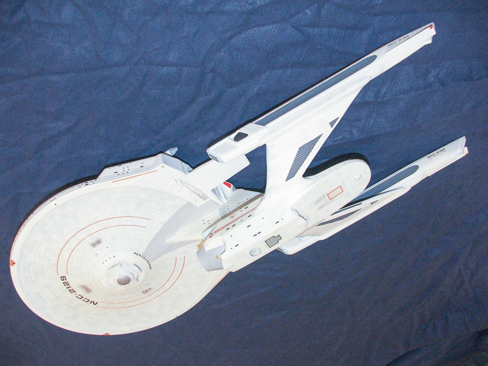 CultTVman Science Fiction 2014 - USS Peacekeeper Image A091_03
