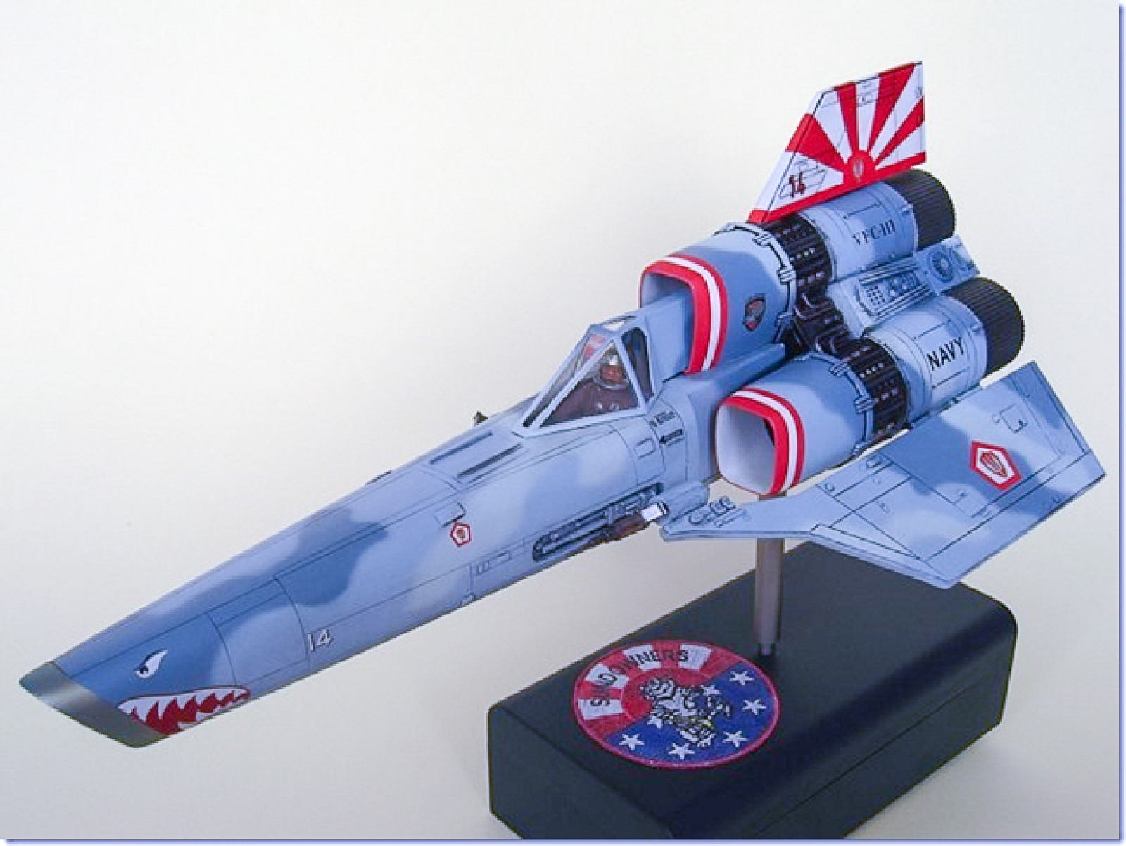 CultTVman Science Fiction 2014 - 1/32 Viper Mk.I Colonial Aggressor Sqn Image A104_01