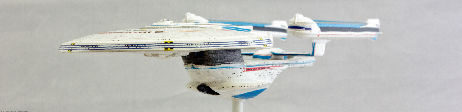 CultTVman Science Fiction 2014 - 1/2500 USS Enterprise NCC-1701B Image A120_01