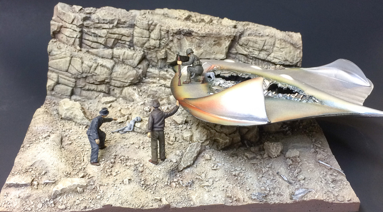 CultTVman Science Fiction 2014 - 1/48 Roswell Crash Image A133_01