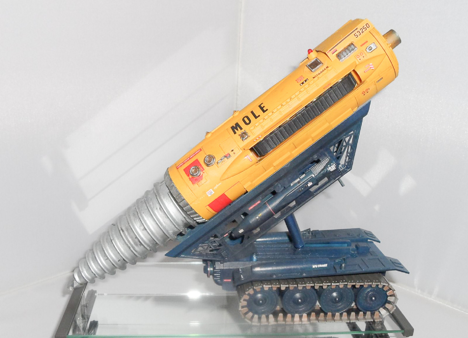 CultTVman Science Fiction 2014 - 1/72 The Mole Image A158_03