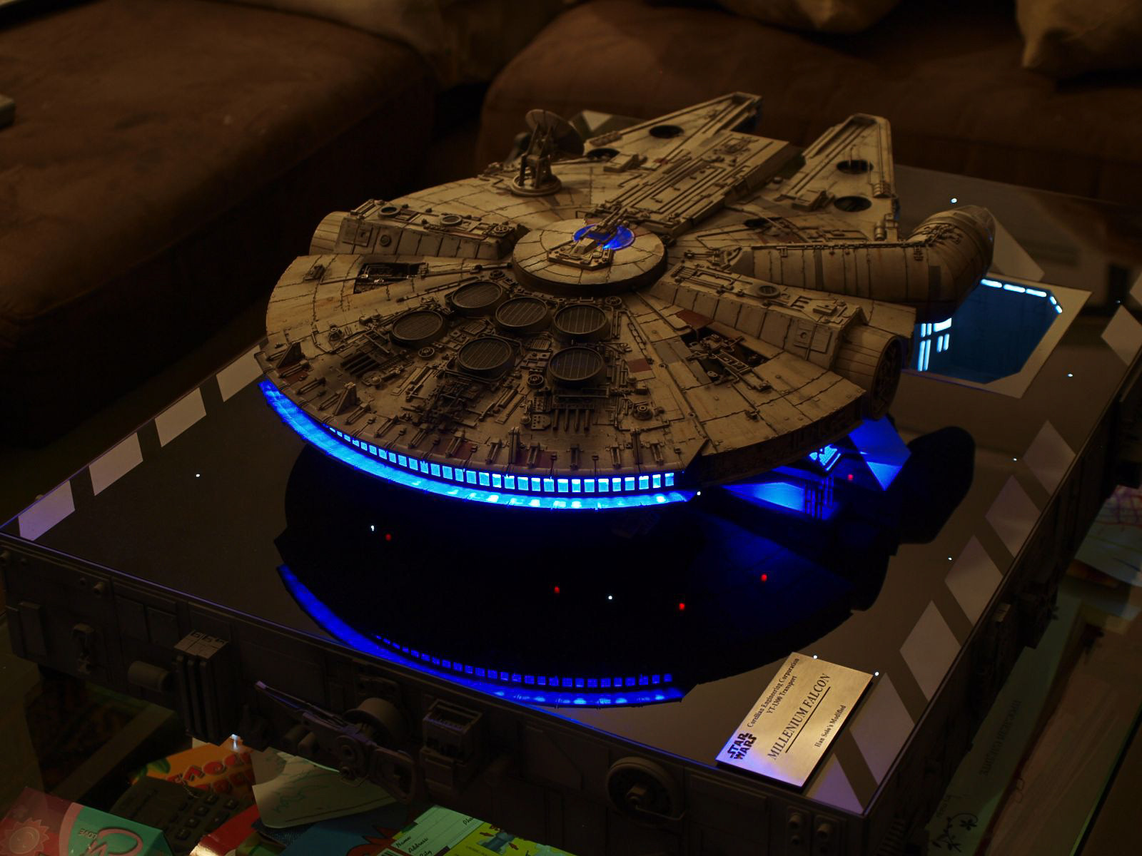 CultTVman Science Fiction 2014 - 1/72 Millenium Falcon Image A205_01