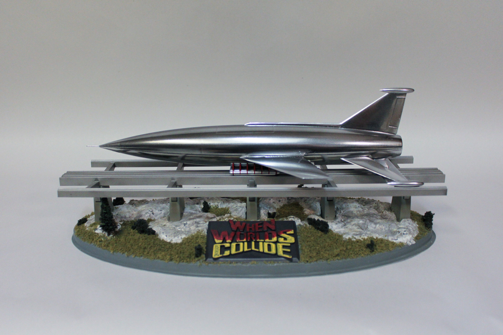 CultTVman Science Fiction 2014 - 1/350 When Worlds Collide Image A221_01