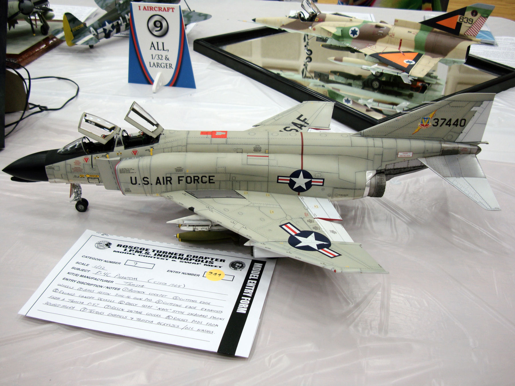 IPMS Roscoe Turner 2016 Contest Room Photo 091