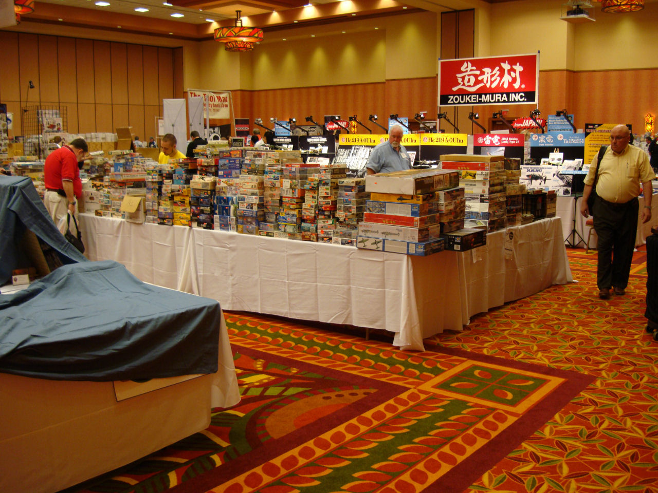 IPMS/USA 2013 National Convention Vendor Room Photo 56