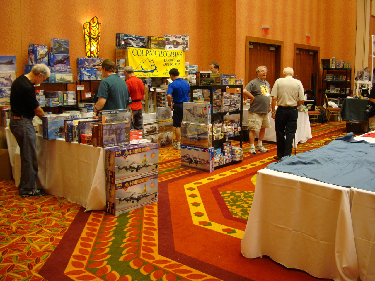 IPMS/USA 2013 National Convention Vendor Room Photo 57