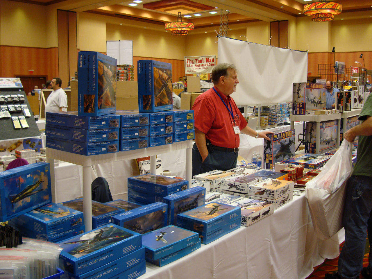 IPMS/USA 2013 National Convention Vendor Room Photo 70