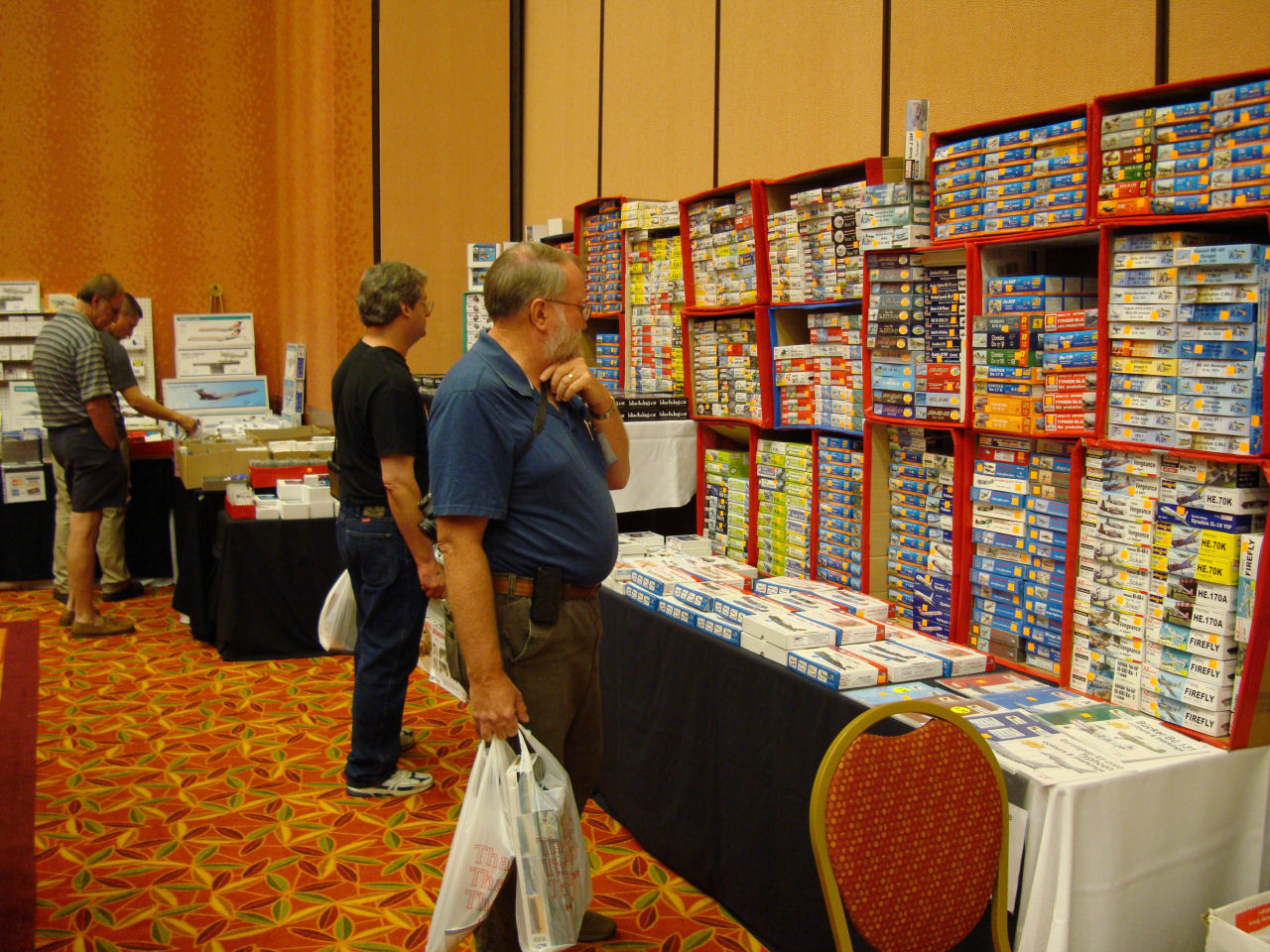 IPMS/USA 2013 National Convention Vendor Room Photo 71