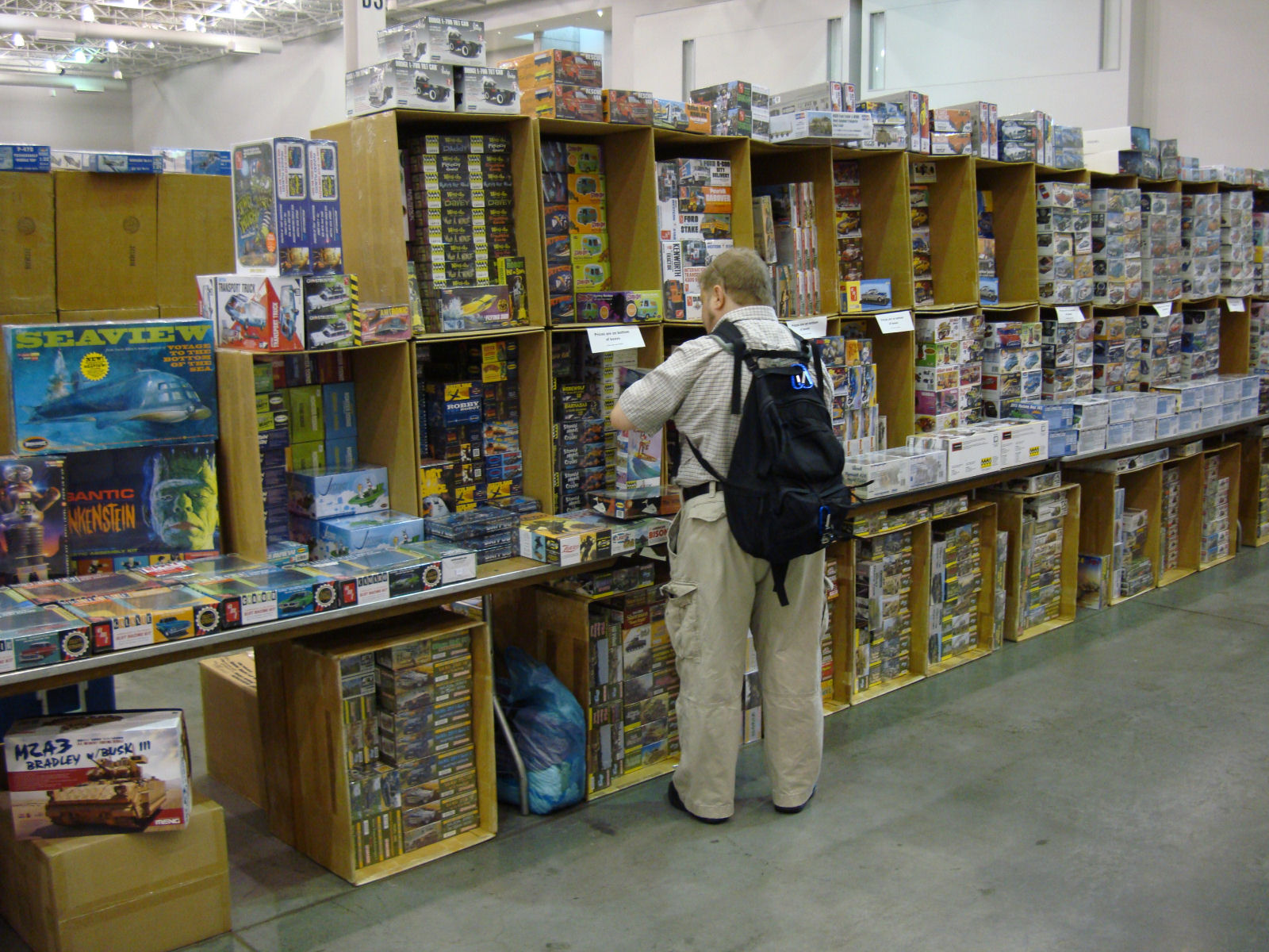 IPMS/USA National Convention 2014 Vendor Room Photo 042