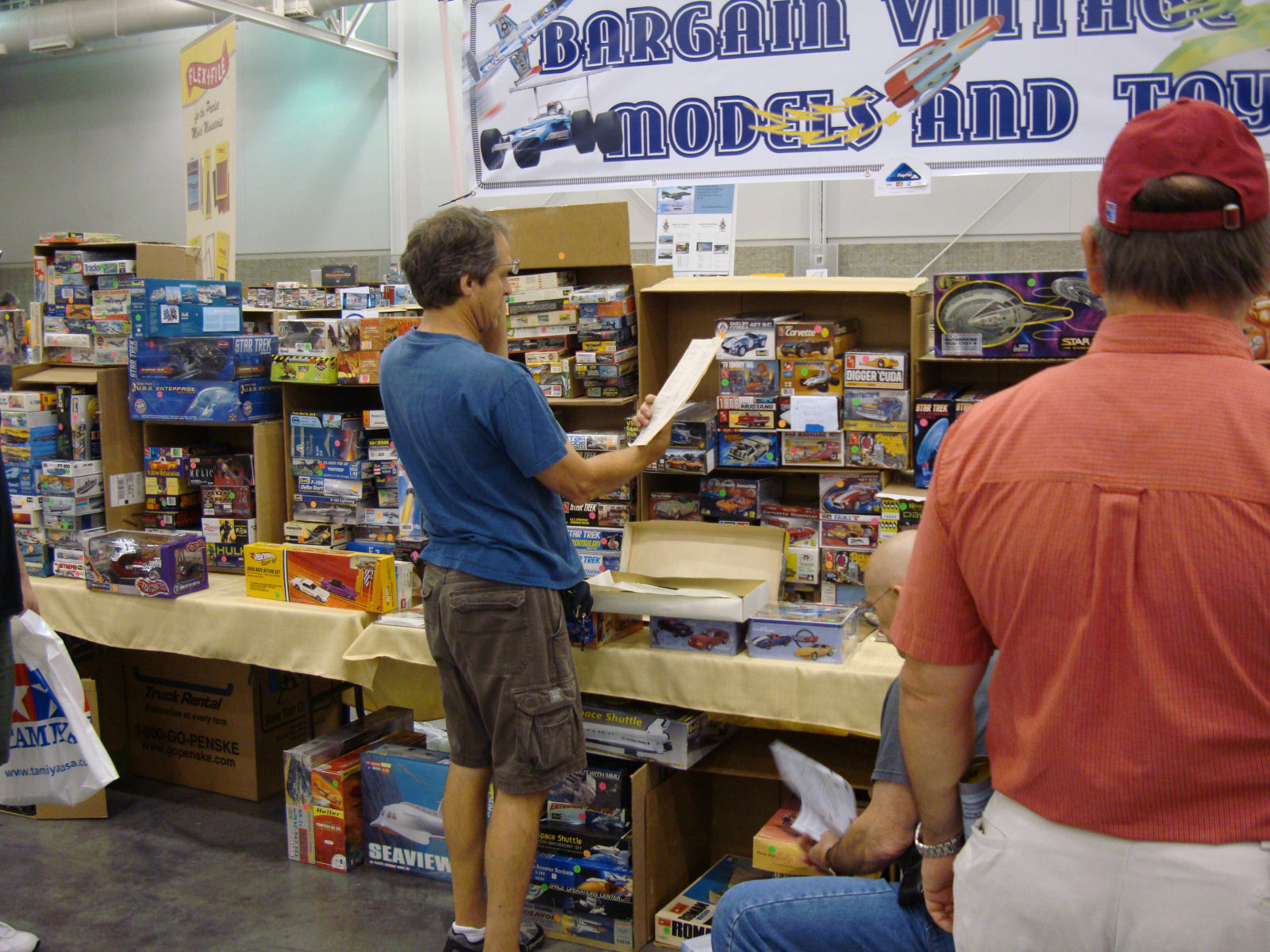 IPMS/USA National Convention 2014 Vendor Room Photo 051