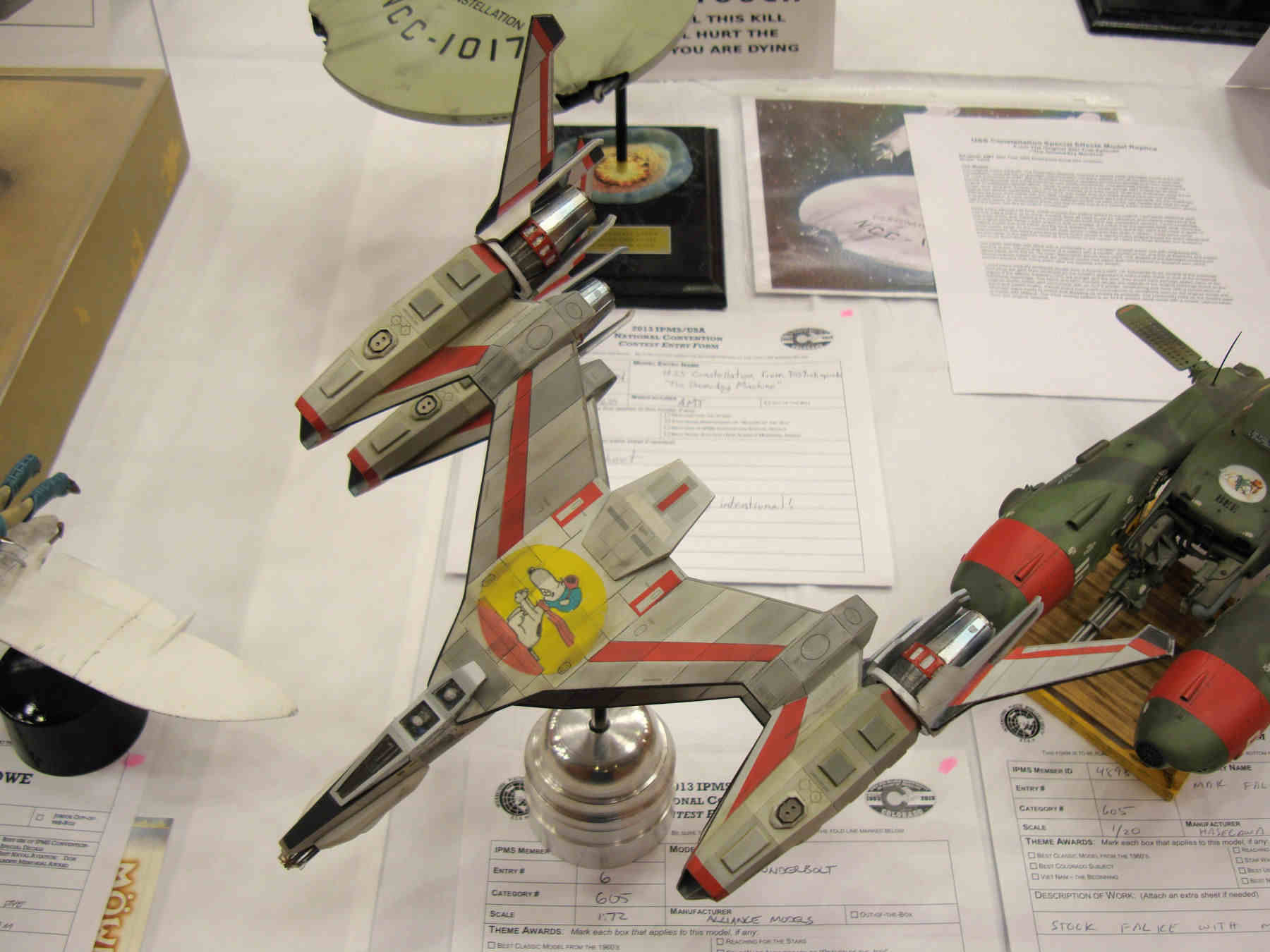 IPMS/USA National Convention 2013 Contest Room Photo 015