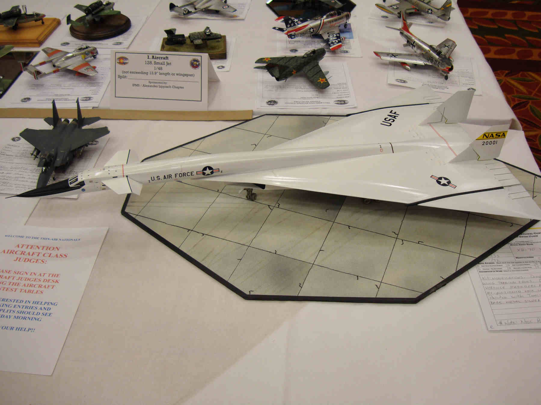 IPMS/USA National Convention 2013 Contest Room Photo 070