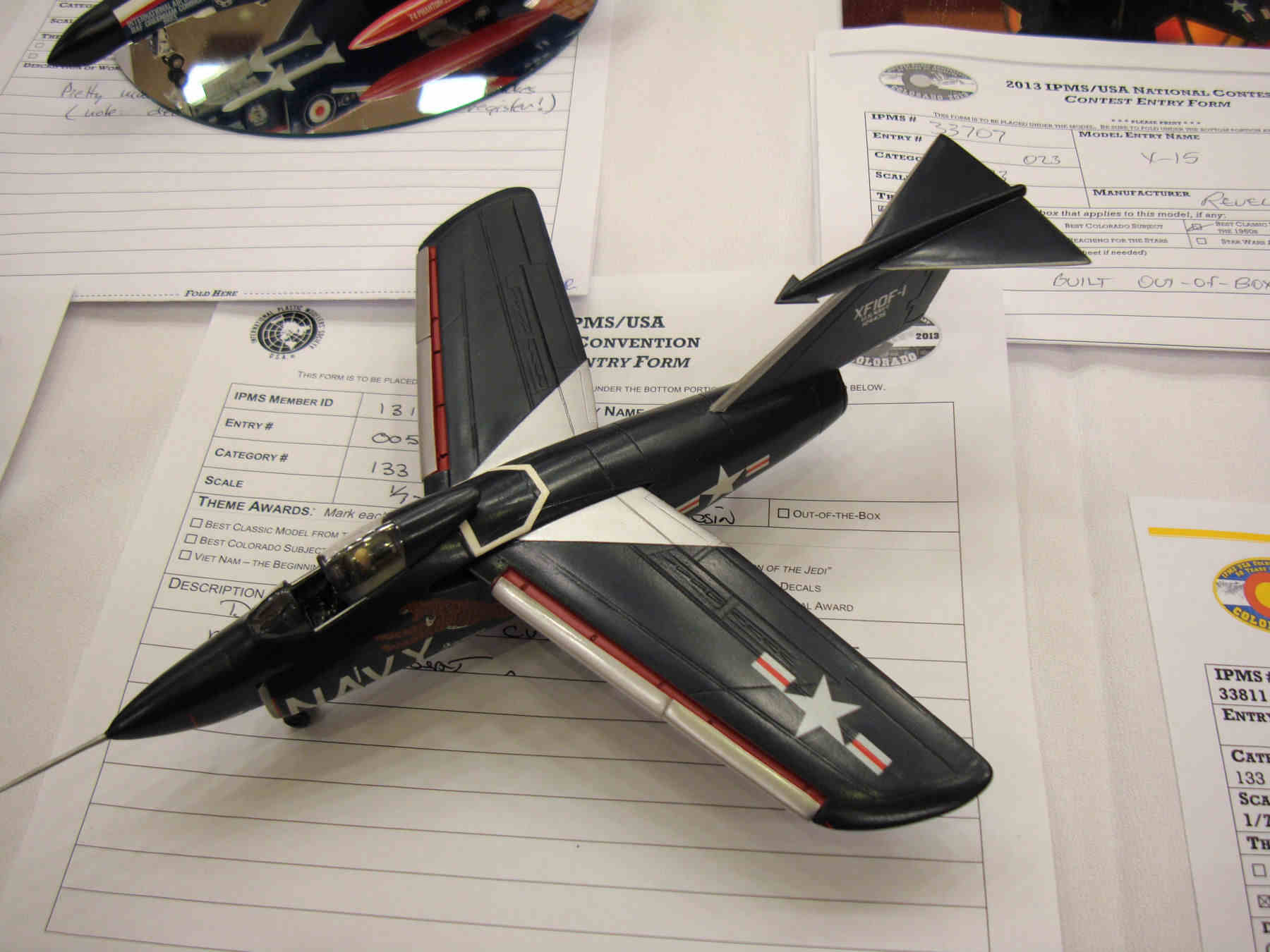 IPMS/USA National Convention 2013 Contest Room Photo 075