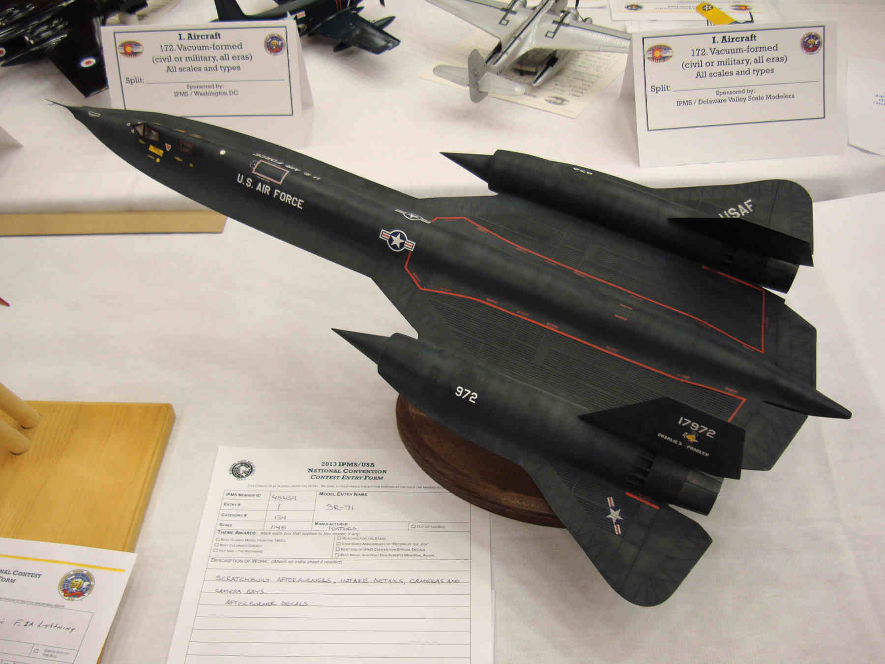 IPMS/USA National Convention 2013 Contest Room Photo 165