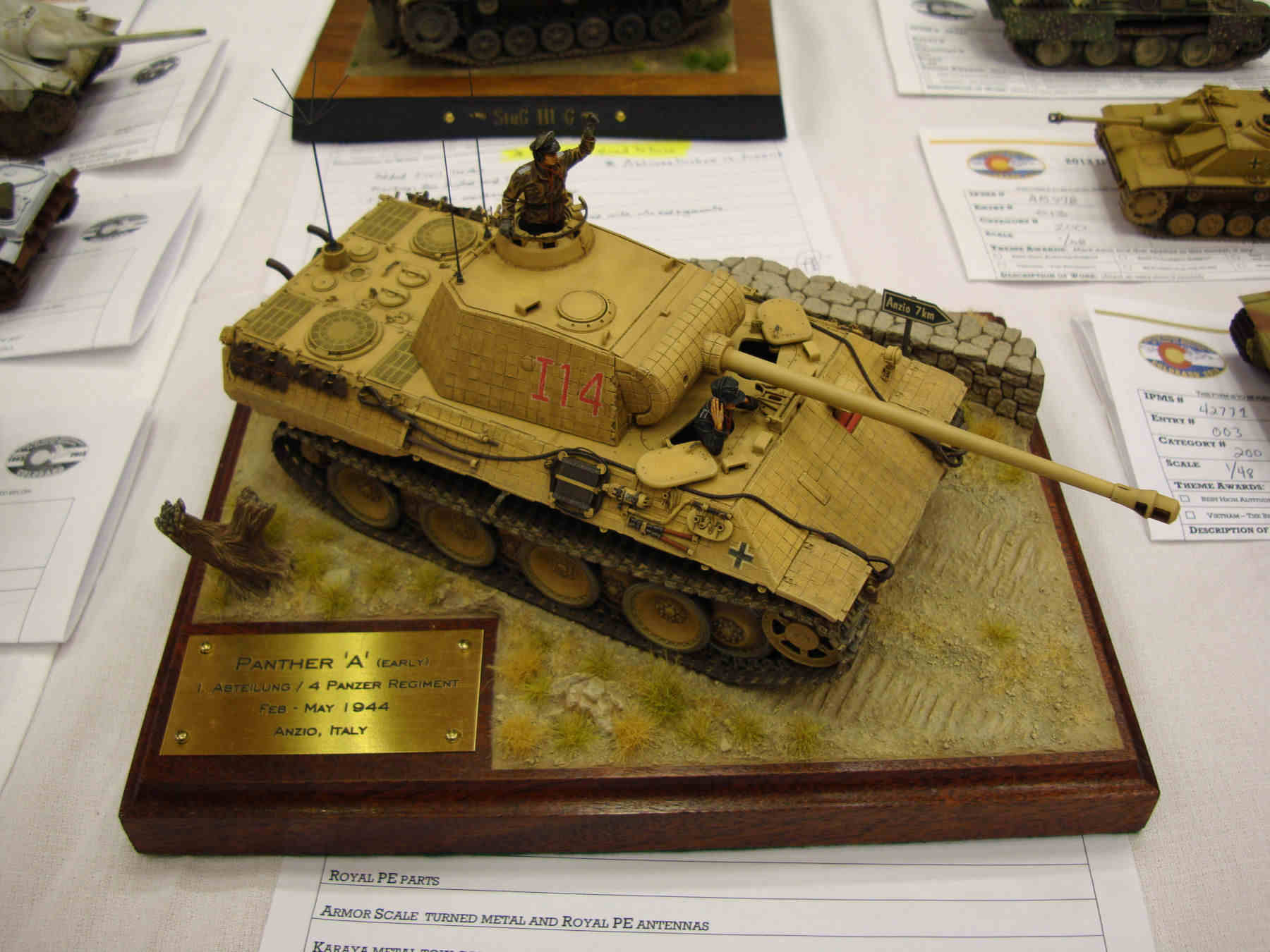 IPMS/USA National Convention 2013 Contest Room Photo 329