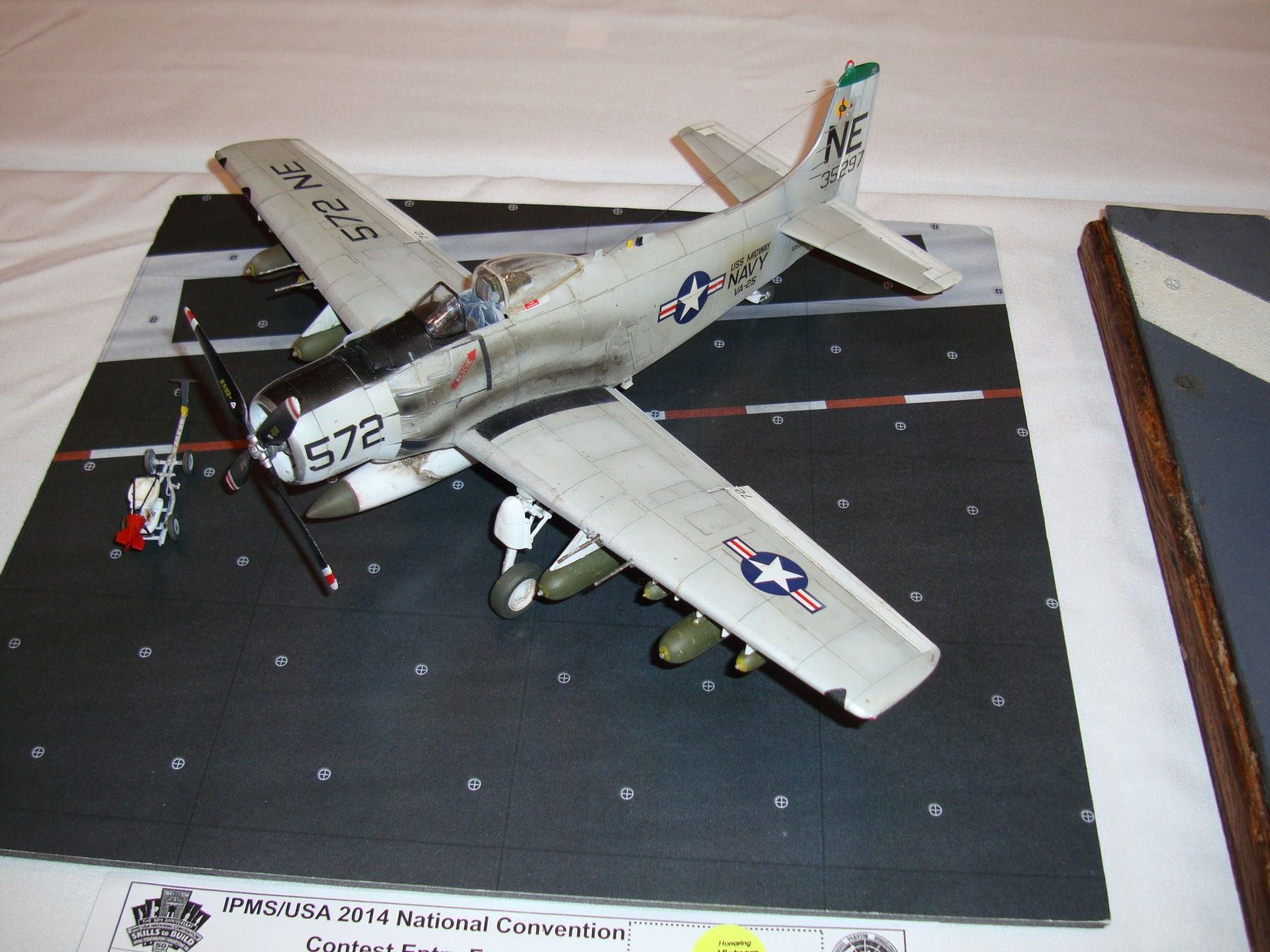IPMS/USA National Convention 2014 Contest Room Photo 085