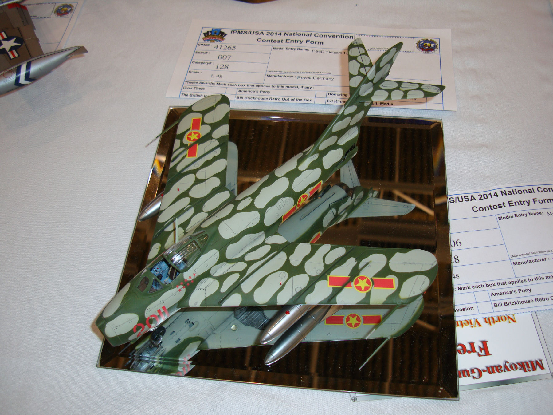 IPMS/USA National Convention 2014 Contest Room Photo 249