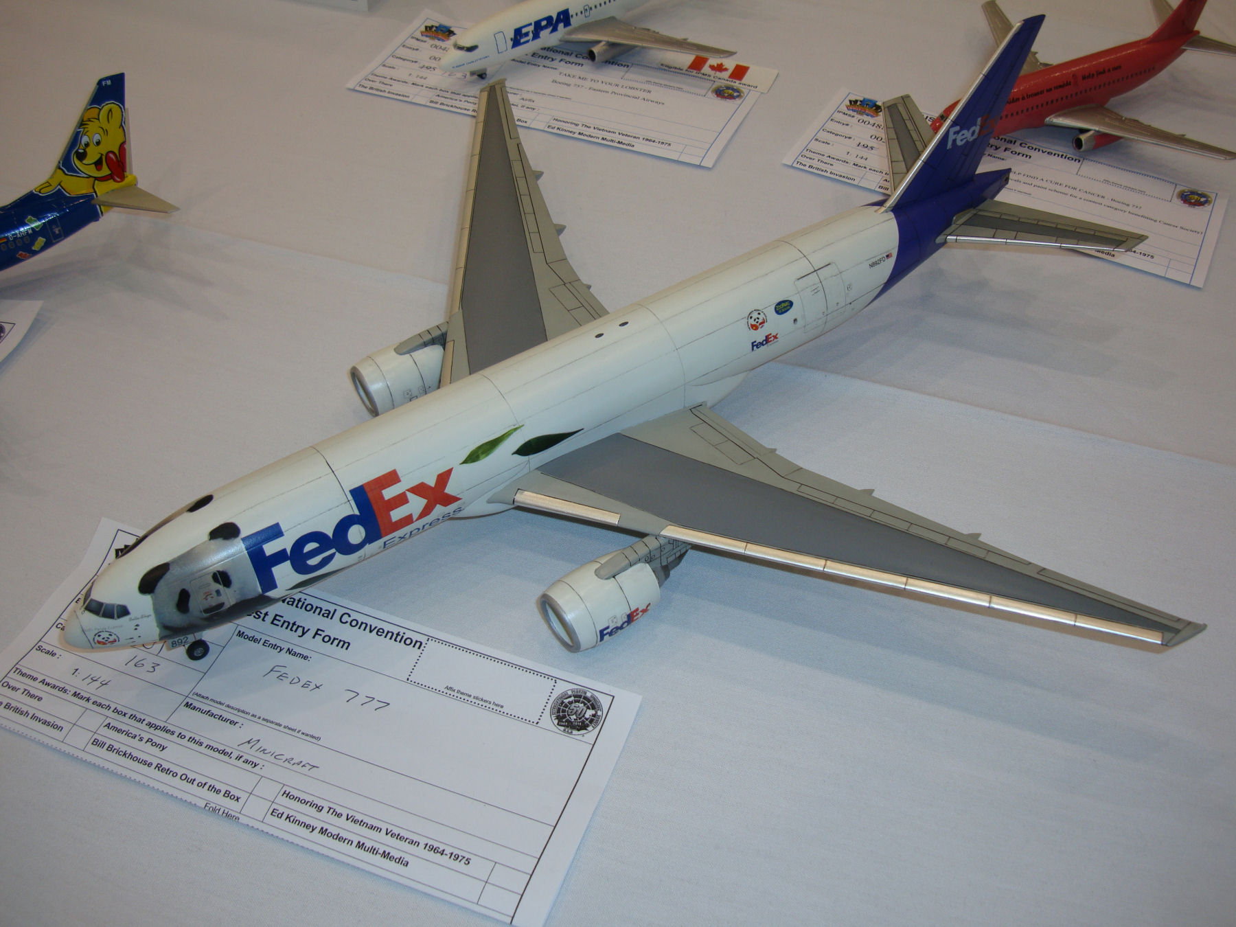 IPMS/USA National Convention 2014 Contest Room Photo 342