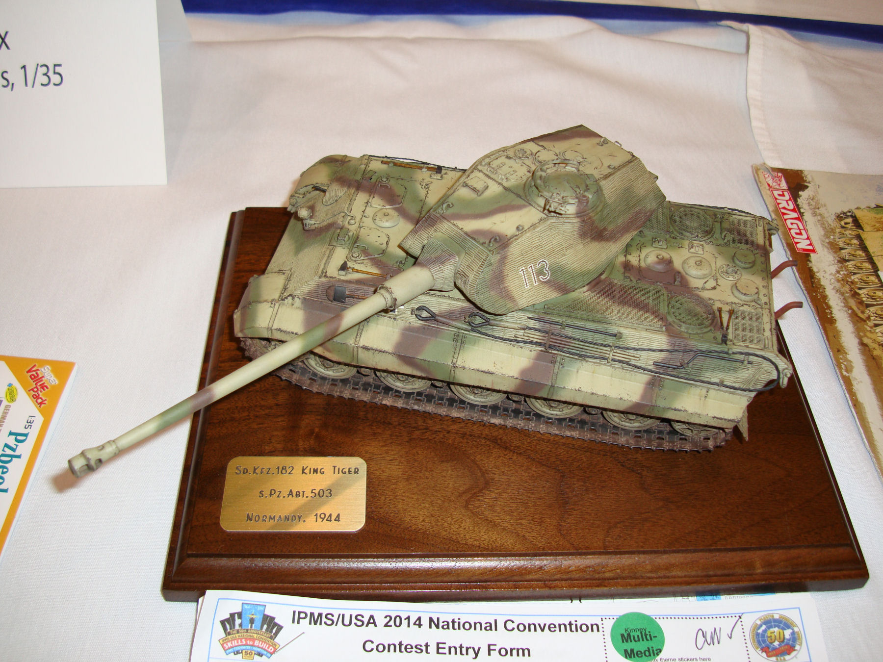 IPMS/USA National Convention 2014 Contest Room Photo 392